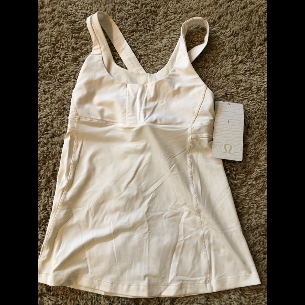 Lululemon size 8 top